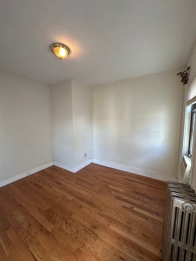 Foto del edificio - 15 Cushman Rd