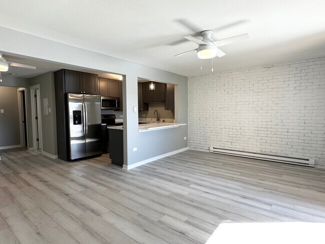 Foto del edificio - 7302 Blackstone Ave