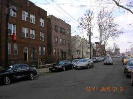 Vista a la calle - 125 Roosevelt Ave