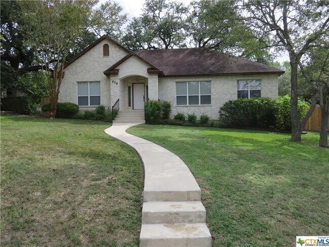 Building Photo - 619 Gloria Dr