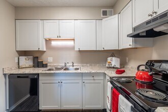 Interior Photo - Courtyard Apartments