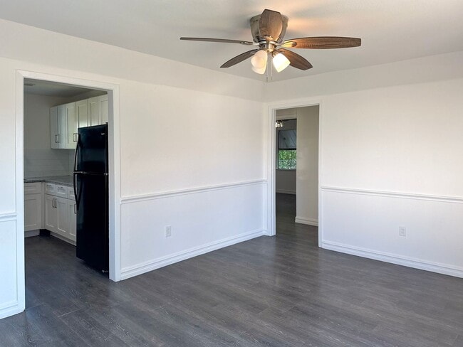 Foto del edificio - 3 bedroom / 2 bath