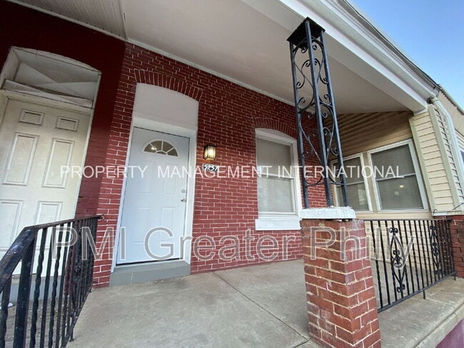 Foto del edificio - 5257 Addison St