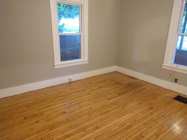 BR - 111 Boyden St