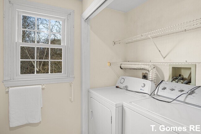Building Photo - 89 Merrimac St