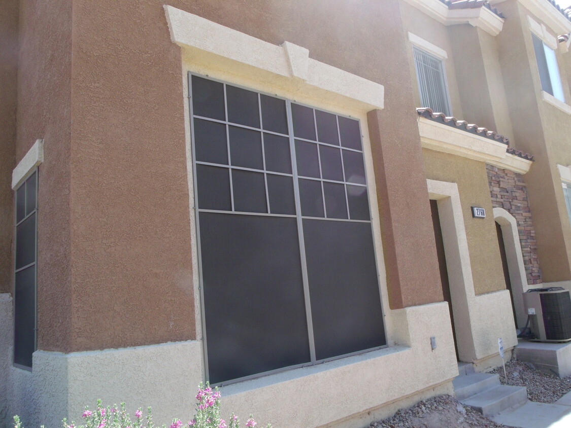 Foto principal - Large Green Valley Townhome