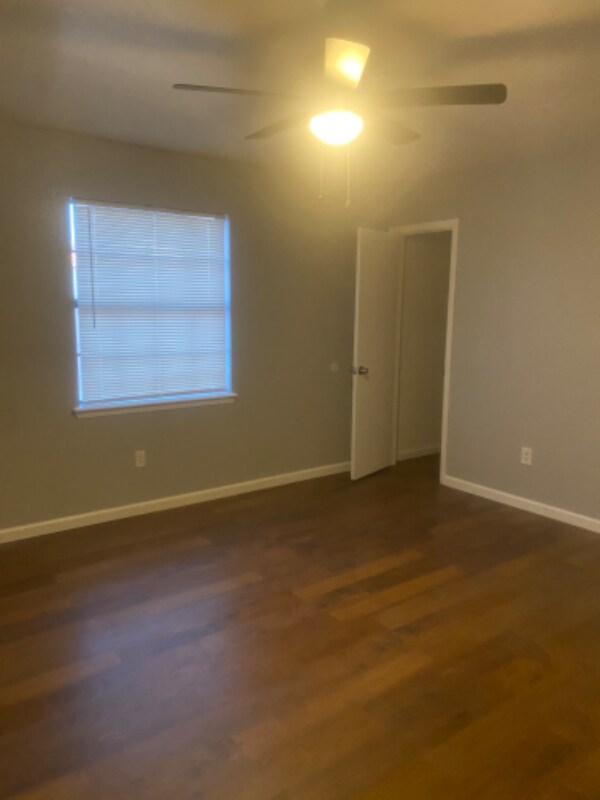 Foto del edificio - 213 W 7th St