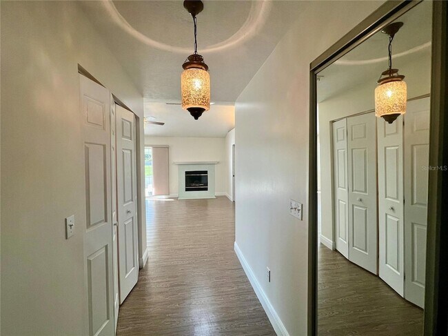 Foto del edificio - 3696 SE 47th St