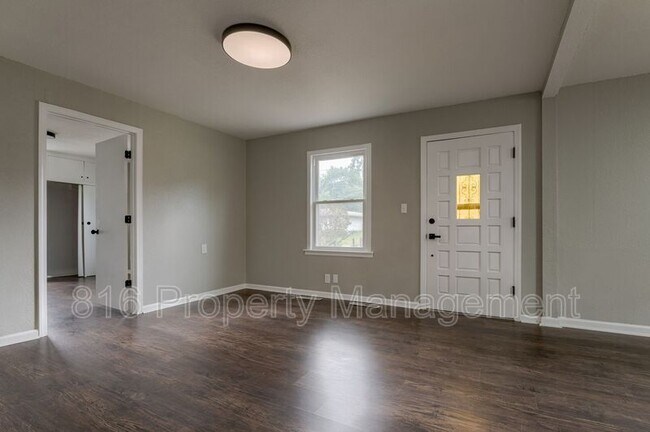 Building Photo - 429 NE 87th St