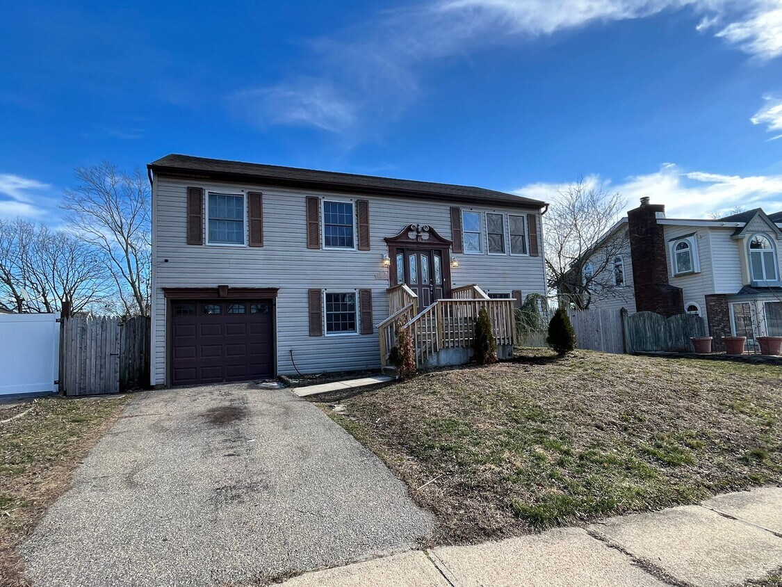 27 Anchor Rd, Barnegat Township, NJ 08005 House for Rent in Barnegat