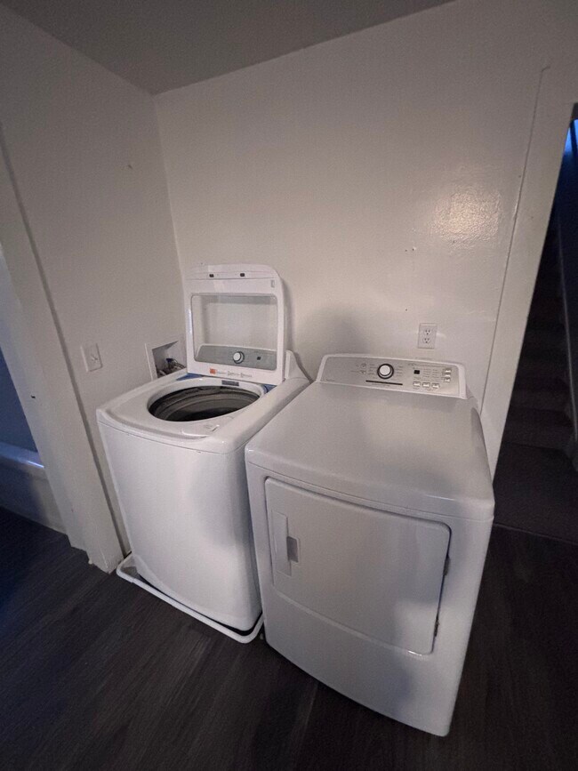 Foto del edificio - 1562 Branched Oak Rd