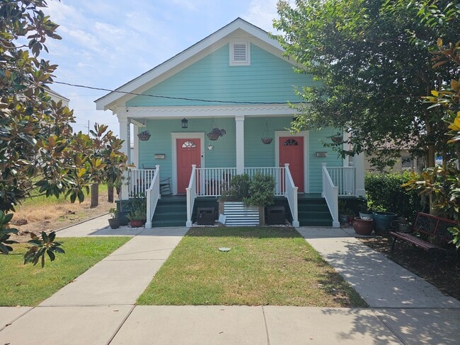 Building Photo - 536 S Telemachus St