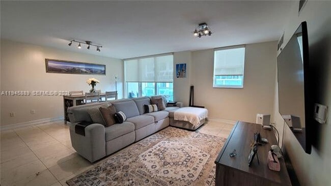 Foto del edificio - 31 SE 5th St