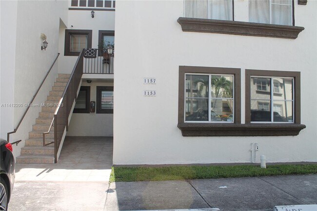 Foto del edificio - 1153 NW 125th Pl