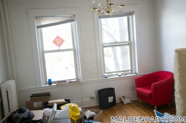 Foto del edificio - 90 Maple St