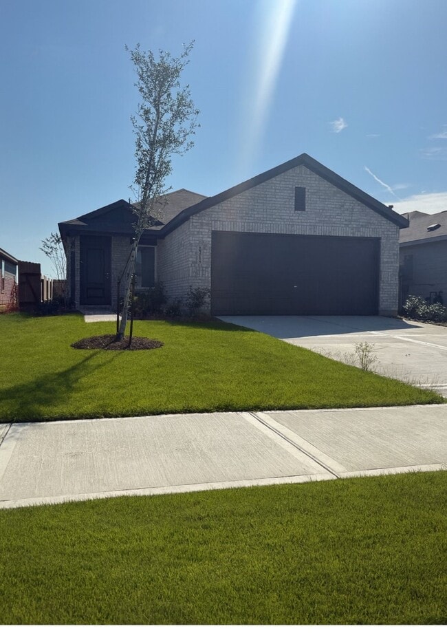 Building Photo - 13018 Shells Ln