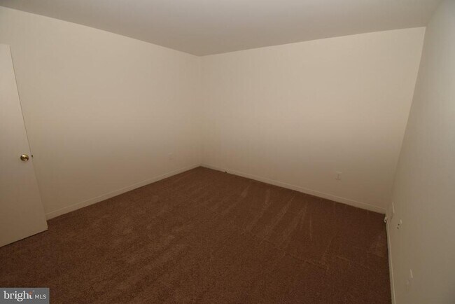 Building Photo - 1436 Greenmont Ct