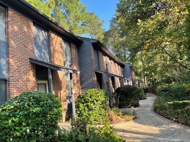 Building Photo - 609 Hillsborough St