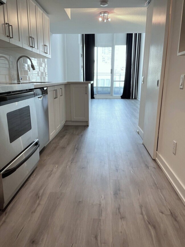 Building Photo - 77 Lombard St