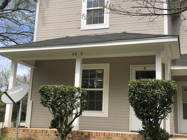 Foto del edificio - 4632 Kilcullen Dr, Unit C