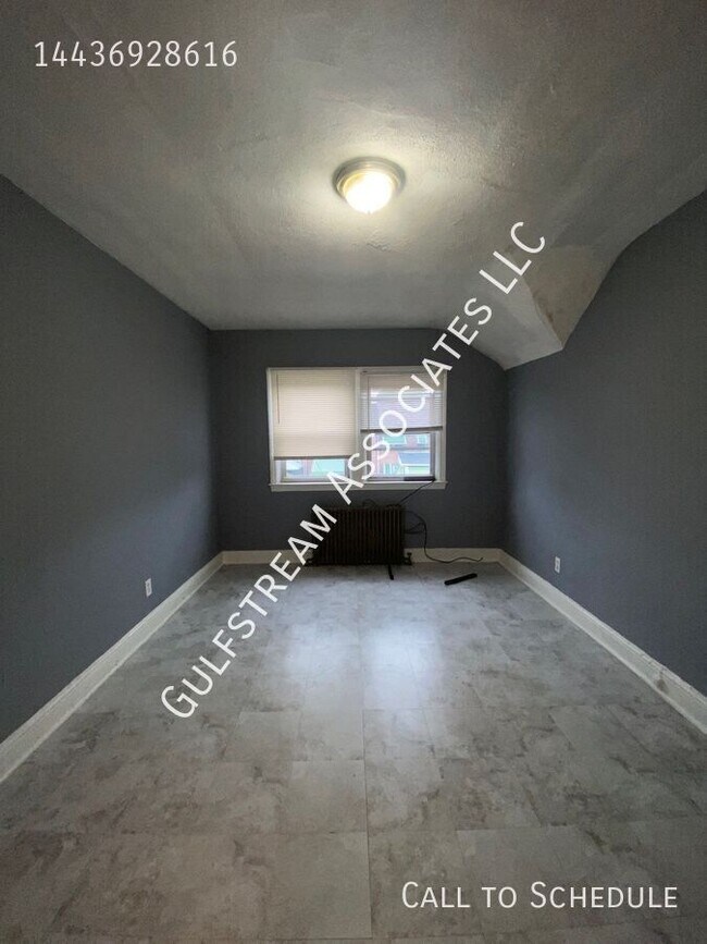Foto del edificio - 3408 Royce Ave