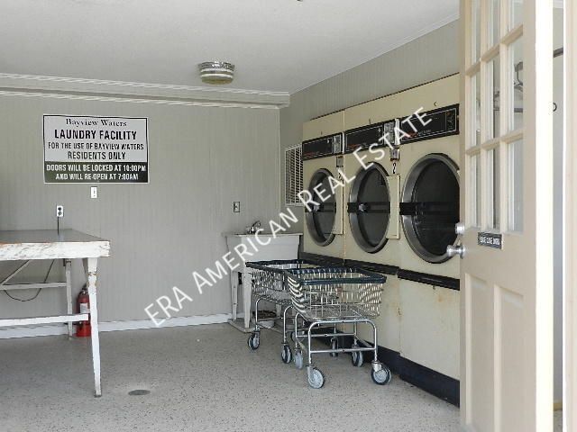 Building Photo - 726 Eglin Pkwy NE