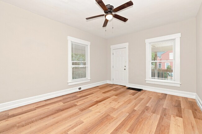Foto del edificio - 710-712-712 S Mulberry St