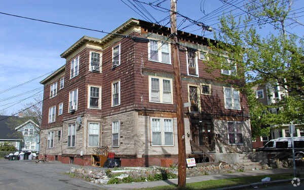 Primary Photo - 40 Park St