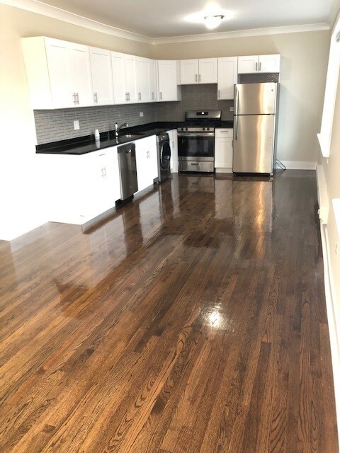 Foto del edificio - 839 W Cornelia Ave