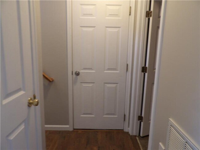 Building Photo - 3745 Sugarberry Dr