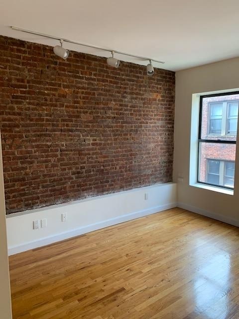 Building Photo - 849 Boulevard E