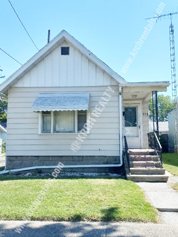 Primary Photo - Charming 2-BR, 1-Bath Home w/ Garage!