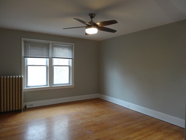 Bedroom - 2217 Park Ave