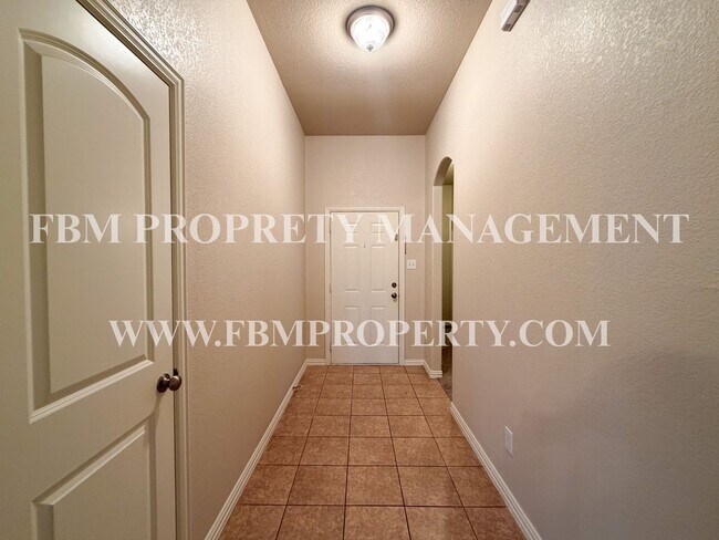 Building Photo - 158 Horseshoe Bend