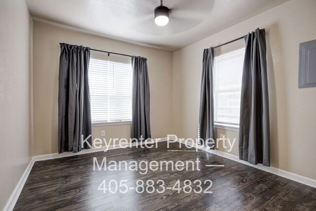 Foto del edificio - 2325 NW 12th St