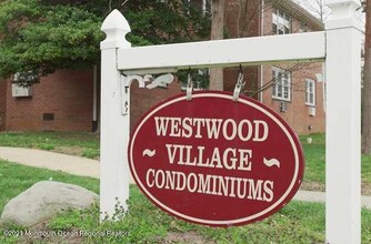 Building Photo - 364 Westwood Ave