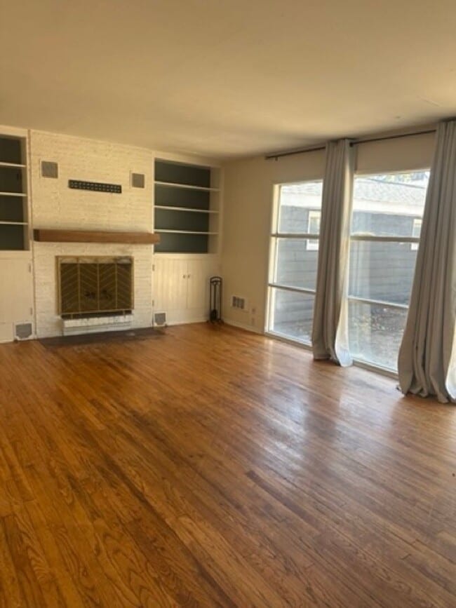 Building Photo - Rancher in Cheney