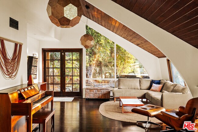 Foto del edificio - 3986 Clayton Ave W