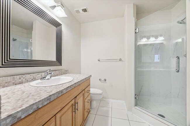 Building Photo - 1819 Augusta Dr