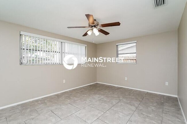 Foto del edificio - 2 Bedroom Pet-Friendly Home in Port Richey, FL with Main Street Renewal