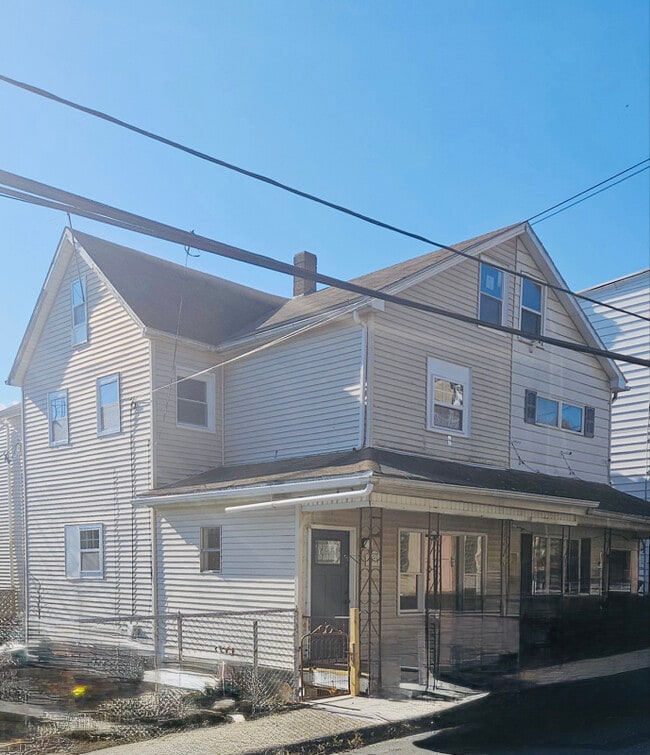 Building Photo - 330 Columbia Ave