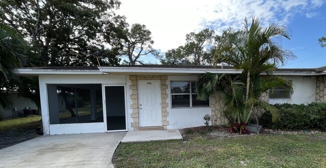 Building Photo - 900 NW 10th Terrace