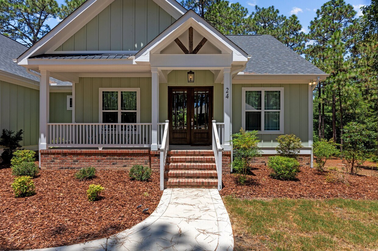 Primary Photo - 24 Kilbride Dr
