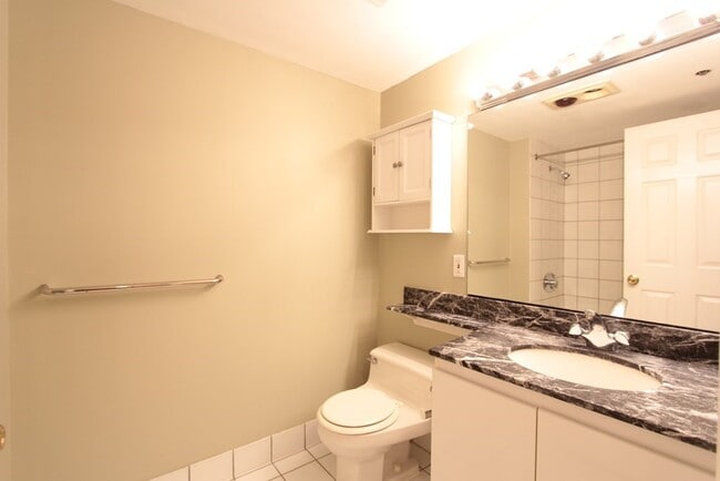 Building Photo - 172 Tremont St