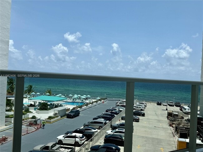 Building Photo - 3180 S Ocean Dr