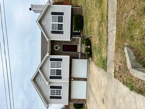 Building Photo - 407 Bertha Way