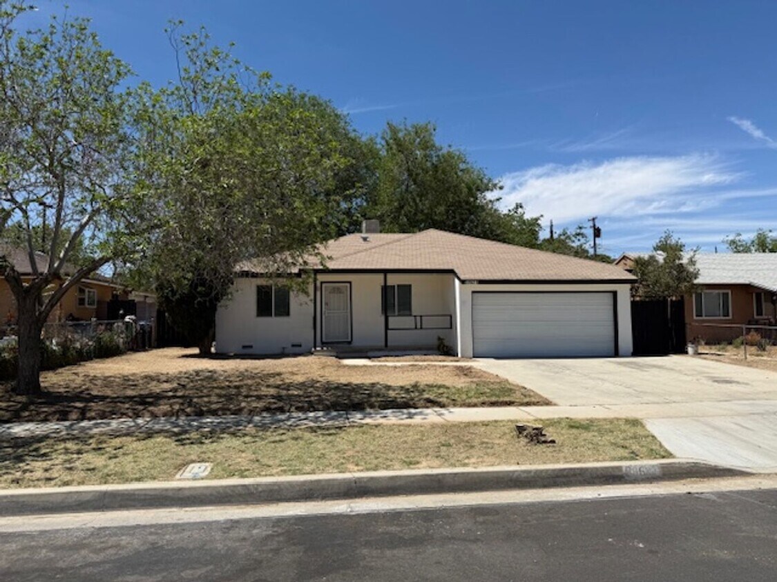 Primary Photo - Newly remodeled 3 bedroom, 2 bath home.