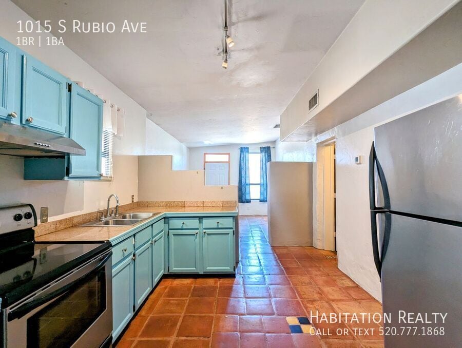 Photo - 1015 S Rubio Ave-