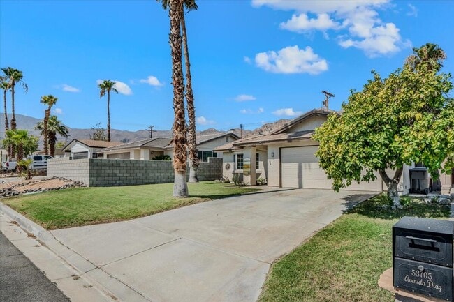 Building Photo - 53705 Avenida Diaz