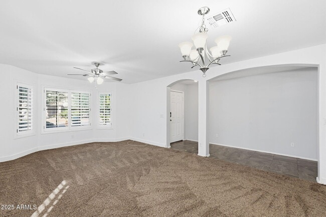 Building Photo - 21663 E Via Del Rancho Rd